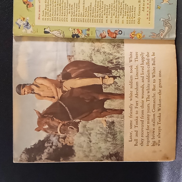 Vintage 1959 Walt Disney's "Tonka" Little Golden Book - Picture 10 of 16